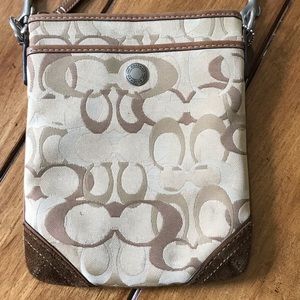 VINTAGE Coach Signature Crossbody Bag Tan